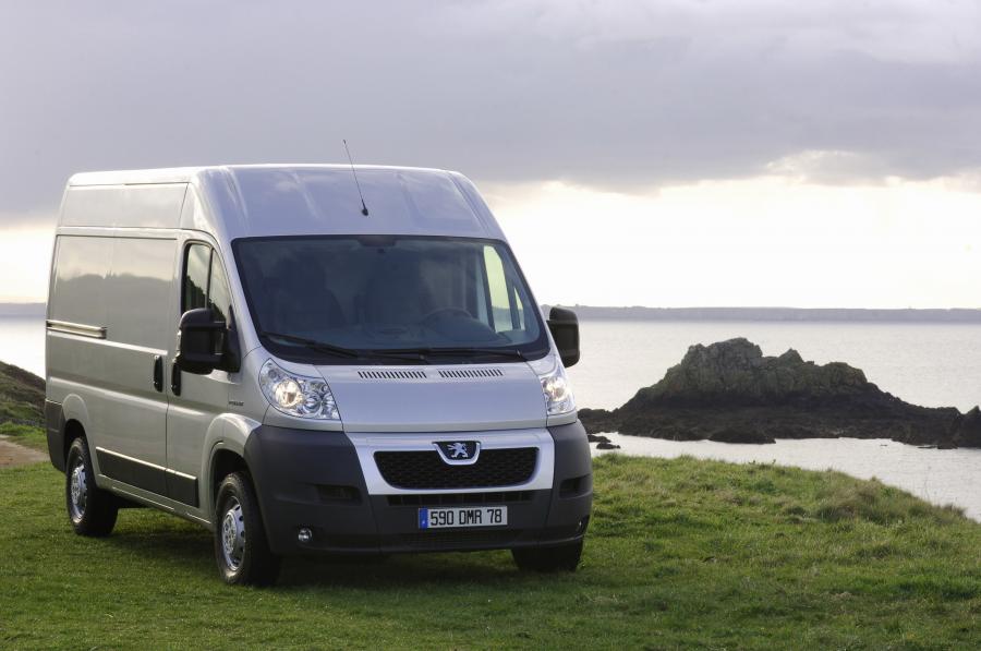  Peugeot Boxer 2006 года  (фото 62 из 81)